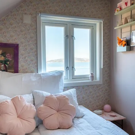 Sommerhytte Med Utsikt Og Bat Tatil Evi