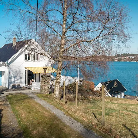Sommerhytte Med Utsikt Og Bat