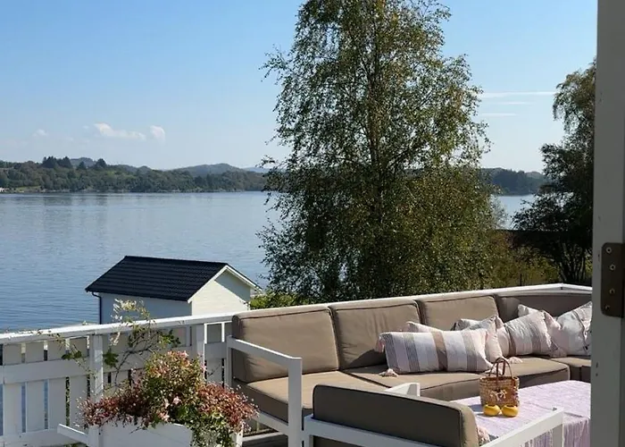 Semesterbostad Sommerhytte Med Utsikt Og Bat Hauge (Vestland)